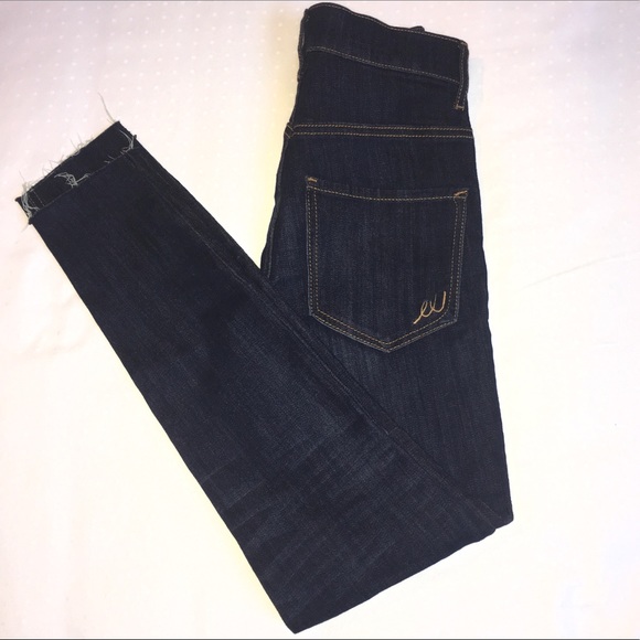NEW Express Dark Cropped High Rise Jeans Raw Hem - Picture 8 of 8